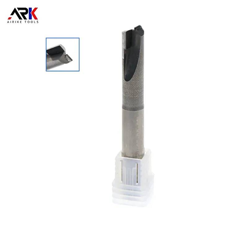 Pemotong tepi lurus berlian