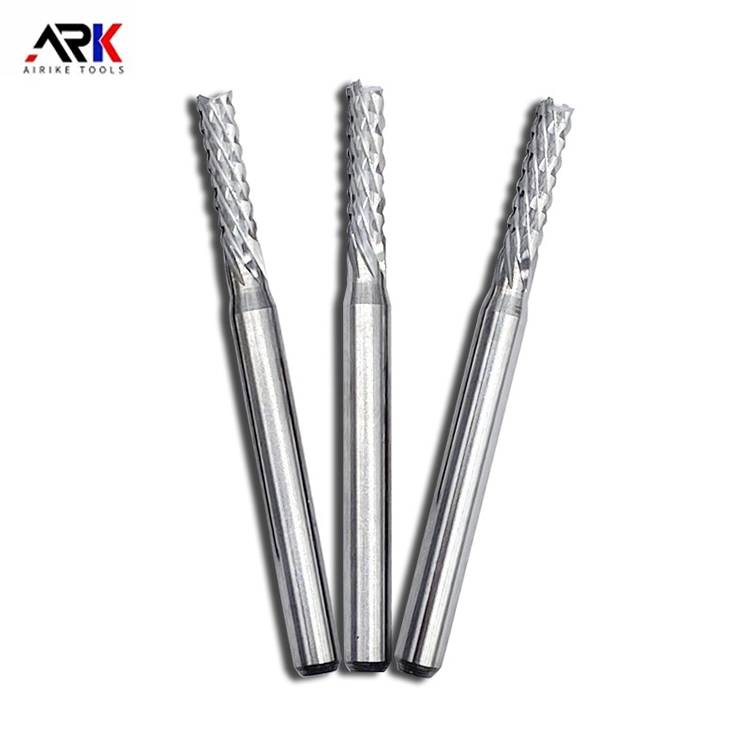 Pemotong penggilingan jagung kiri