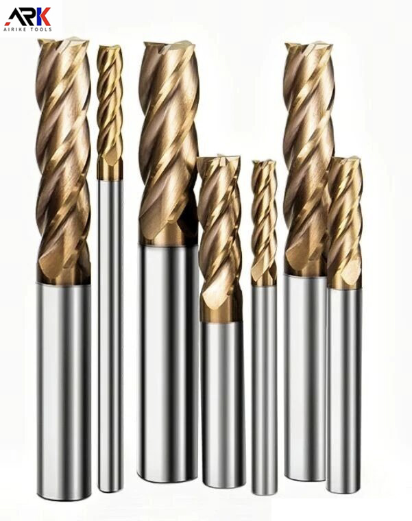 Apakah saya harus memilih satu tepi atau tiga tepi alat chamfer? Mana bekerja lebih baik?